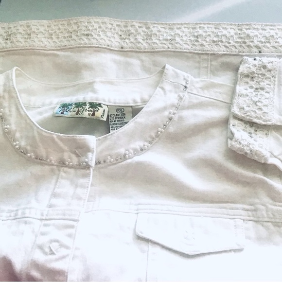 Palm Grove White Button-Up Jacket with Lace Trim - Picture 6 of 9